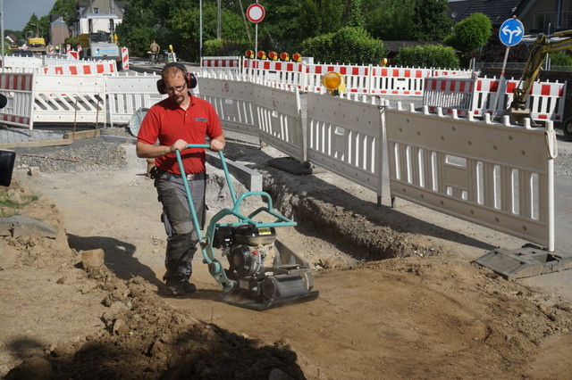 Ammann-Apf1550-Boehrer-Baumaschinen-03